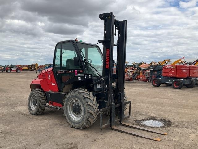 Manitou M30-4 - Viličar za teške terene: slika Manitou M30-4 - Viličar za teške terene Manitou M30-4 - Viličar za teške terene: slika Manitou M30-4 - Viličar za teške terene