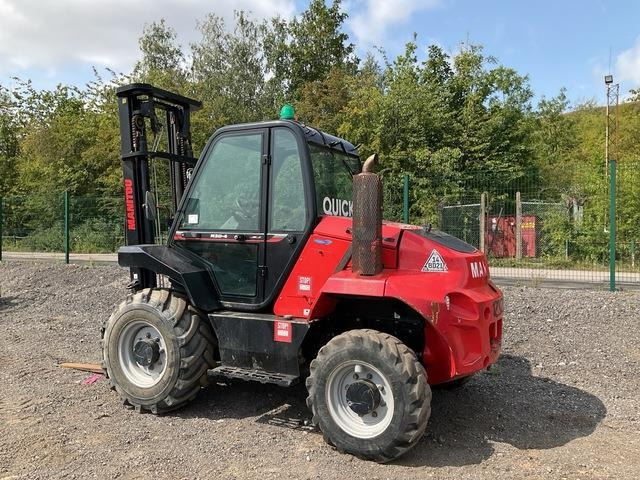 Manitou M30-4 - Viličar za teške terene: slika Manitou M30-4 - Viličar za teške terene Manitou M30-4 - Viličar za teške terene: slika Manitou M30-4 - Viličar za teške terene