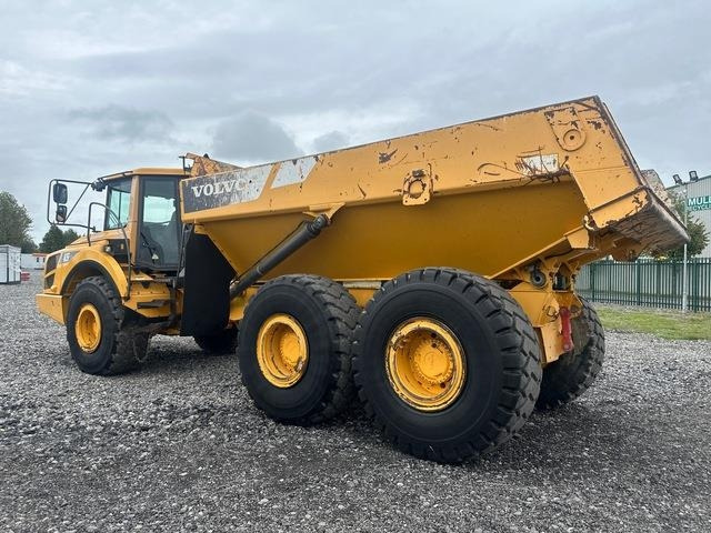 Volvo A25F - Zglobni istovarivač: slika Volvo A25F - Zglobni istovarivač Volvo A25F - Zglobni istovarivač: slika Volvo A25F - Zglobni istovarivač