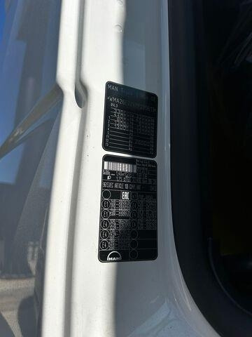 MAN TGS33.400 Jetter - Vakum kamion: slika MAN TGS33.400 Jetter - Vakum kamion MAN TGS33.400 Jetter - Vakum kamion: slika MAN TGS33.400 Jetter - Vakum kamion