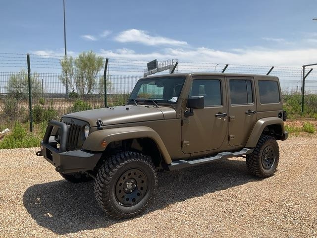 Jeep Wrangler JK Command - Automobil: slika Jeep Wrangler JK Command - Automobil Jeep Wrangler JK Command - Automobil: slika Jeep Wrangler JK Command - Automobil