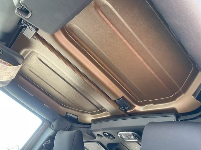 Automobil Jeep Wrangler JK Command: slika Automobil Jeep Wrangler JK Command Automobil Jeep Wrangler JK Command: slika Automobil Jeep Wrangler JK Command