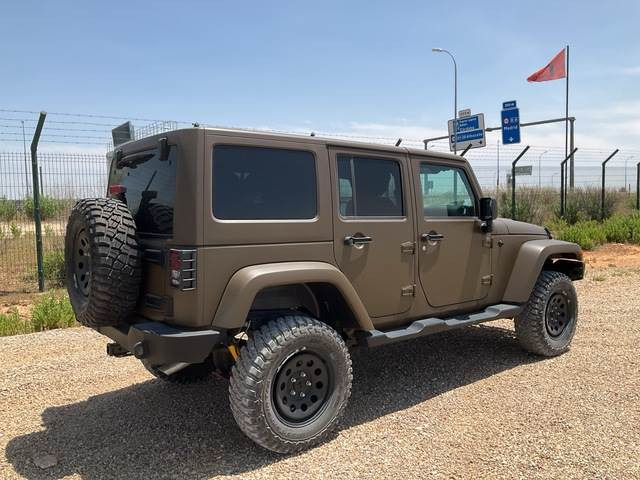 Jeep Wrangler JK Command - Automobil: slika Jeep Wrangler JK Command - Automobil Jeep Wrangler JK Command - Automobil: slika Jeep Wrangler JK Command - Automobil
