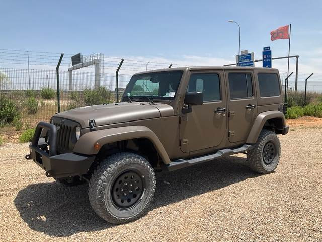 Jeep Wrangler JK Command - Automobil: slika Jeep Wrangler JK Command - Automobil Jeep Wrangler JK Command - Automobil: slika Jeep Wrangler JK Command - Automobil