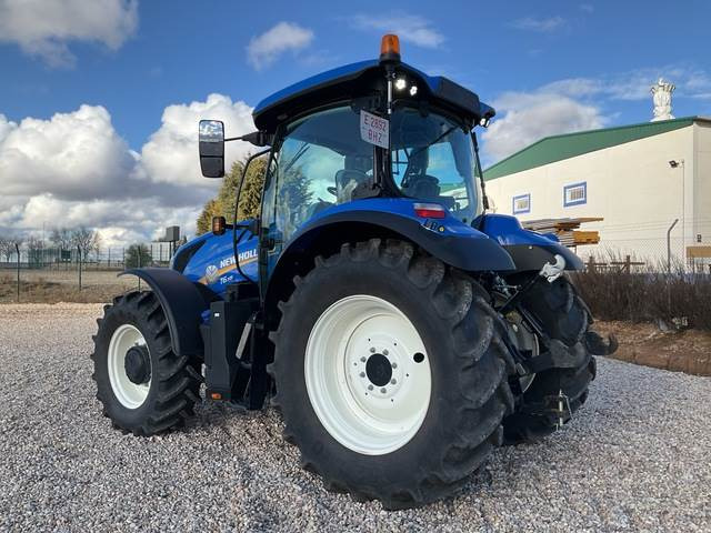 New Holland T6.145 - Traktor: slika New Holland T6.145 - Traktor New Holland T6.145 - Traktor: slika New Holland T6.145 - Traktor