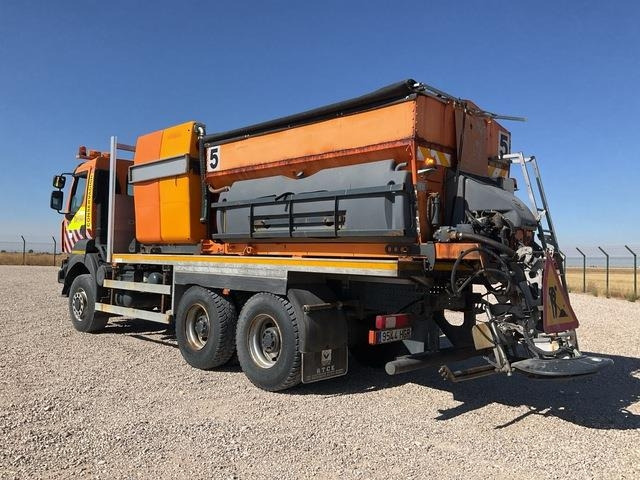 Renault Kerax 430DXI - Vozilo za čišćenje snijega: slika Renault Kerax 430DXI - Vozilo za čišćenje snijega Renault Kerax 430DXI - Vozilo za čišćenje snijega: slika Renault Kerax 430DXI - Vozilo za čišćenje snijega