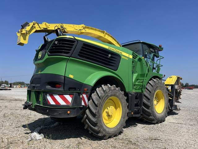 John Deere 9800 - Silažni kombajn: slika John Deere 9800 - Silažni kombajn John Deere 9800 - Silažni kombajn: slika John Deere 9800 - Silažni kombajn