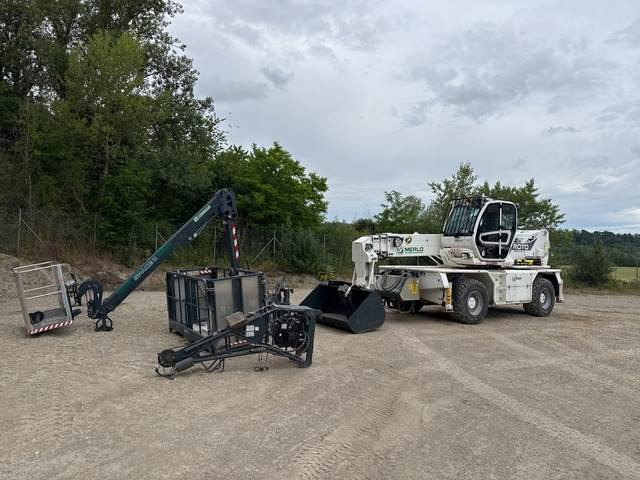 Merlo Roto 70.24S Plus - Teleskopski rukovatelj: slika Merlo Roto 70.24S Plus - Teleskopski rukovatelj Merlo Roto 70.24S Plus - Teleskopski rukovatelj: slika Merlo Roto 70.24S Plus - Teleskopski rukovatelj