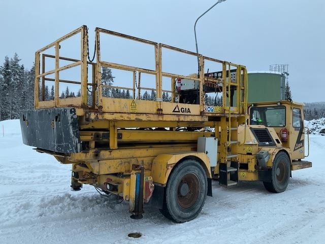 Giamec 211 - Stroj za bušenje tunela: slika Giamec 211 - Stroj za bušenje tunela Giamec 211 - Stroj za bušenje tunela: slika Giamec 211 - Stroj za bušenje tunela