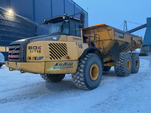 Volvo A40E - Zglobni istovarivač: slika Volvo A40E - Zglobni istovarivač Volvo A40E - Zglobni istovarivač: slika Volvo A40E - Zglobni istovarivač