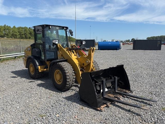 CAT 906 - Utovarivač na kotačima: slika CAT 906 - Utovarivač na kotačima CAT 906 - Utovarivač na kotačima: slika CAT 906 - Utovarivač na kotačima