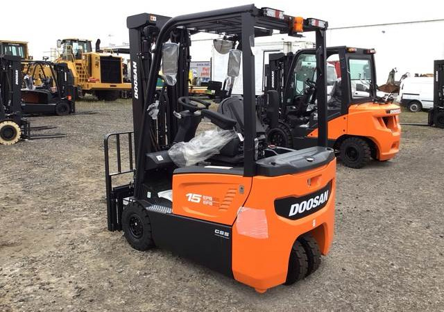 Doosan B15T-7 PLUS - Električni viličar: slika Doosan B15T-7 PLUS - Električni viličar Doosan B15T-7 PLUS - Električni viličar: slika Doosan B15T-7 PLUS - Električni viličar
