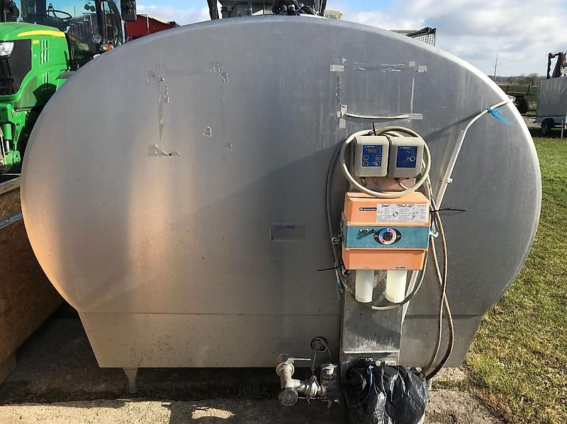 DeLaval 10000 Liter HCAN - Oprema za mužnju: slika DeLaval 10000 Liter HCAN - Oprema za mužnju DeLaval 10000 Liter HCAN - Oprema za mužnju: slika DeLaval 10000 Liter HCAN - Oprema za mužnju