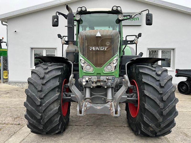 Fendt 824 Vario Profi Plus - Traktor: slika Fendt 824 Vario Profi Plus - Traktor Fendt 824 Vario Profi Plus - Traktor: slika Fendt 824 Vario Profi Plus - Traktor