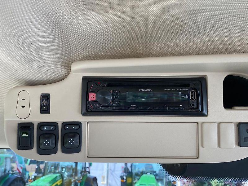 Traktor John Deere 6215R AutoPowr: slika Traktor John Deere 6215R AutoPowr