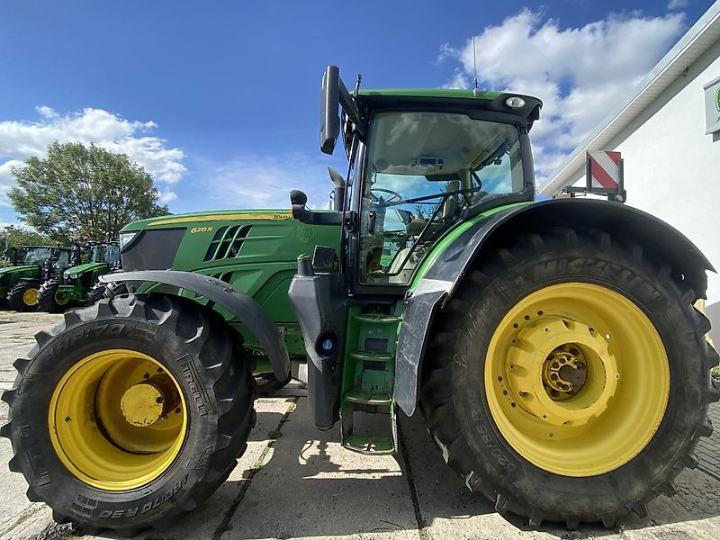 Traktor John Deere 6215R AutoPowr: slika Traktor John Deere 6215R AutoPowr