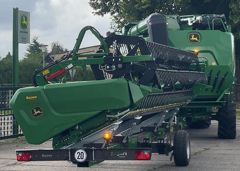 John Deere T5 400 + 6,70m Vario-Schneidwerk - Kombajn za žetvu: slika John Deere T5 400 + 6,70m Vario-Schneidwerk - Kombajn za žetvu John Deere T5 400 + 6,70m Vario-Schneidwerk - Kombajn za žetvu: slika John Deere T5 400 + 6,70m Vario-Schneidwerk - Kombajn za žetvu