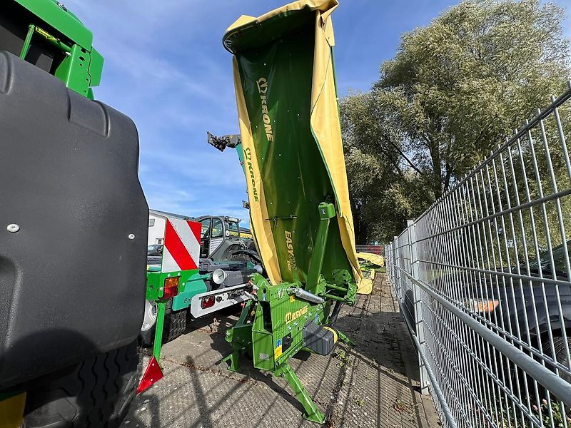 Krone EasyCut R360 - Kosilica: slika  Krone EasyCut R360 - Kosilica Krone EasyCut R360 - Kosilica: slika  Krone EasyCut R360 - Kosilica