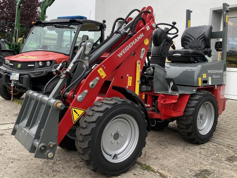 Weidemann 1140 Hoftrac Joystick Automotiv - Zglobni utovarivač: slika Weidemann 1140 Hoftrac Joystick Automotiv - Zglobni utovarivač Weidemann 1140 Hoftrac Joystick Automotiv - Zglobni utovarivač: slika Weidemann 1140 Hoftrac Joystick Automotiv - Zglobni utovarivač