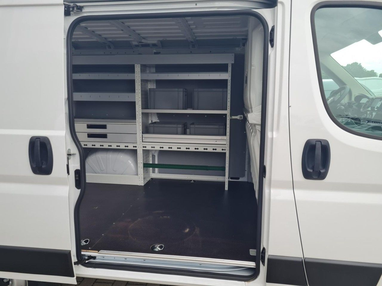 Fiat Ducato 30 Kasten L1H1 KLIMA PDC REGALE TEMPOMAT - Mali kombi: slika Fiat Ducato 30 Kasten L1H1 KLIMA PDC REGALE TEMPOMAT - Mali kombi Fiat Ducato 30 Kasten L1H1 KLIMA PDC REGALE TEMPOMAT - Mali kombi: slika Fiat Ducato 30 Kasten L1H1 KLIMA PDC REGALE TEMPOMAT - Mali kombi