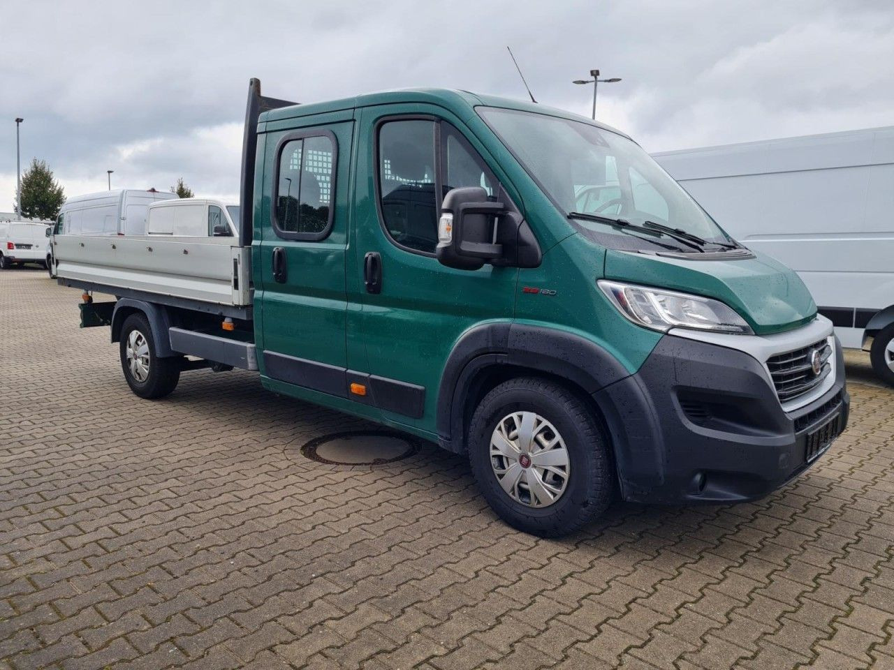 Fiat Ducato 35 Doka L5 Maxi 180 AHK KOMFORT STANDHEIZ - Dostavno vozilo s ravnom platformom, Dostavno vozilo s dvostrukom kabinom: slika Fiat Ducato 35 Doka L5 Maxi 180 AHK KOMFORT STANDHEIZ - Dostavno vozilo s ravnom platformom, Dostavno vozilo s dvostrukom kabinom Fiat Ducato 35 Doka L5 Maxi 180 AHK KOMFORT STANDHEIZ - Dostavno vozilo s ravnom platformom, Dostavno vozilo s dvostrukom kabinom: slika Fiat Ducato 35 Doka L5 Maxi 180 AHK KOMFORT STANDHEIZ - Dostavno vozilo s ravnom platformom, Dostavno vozilo s dvostrukom kabinom