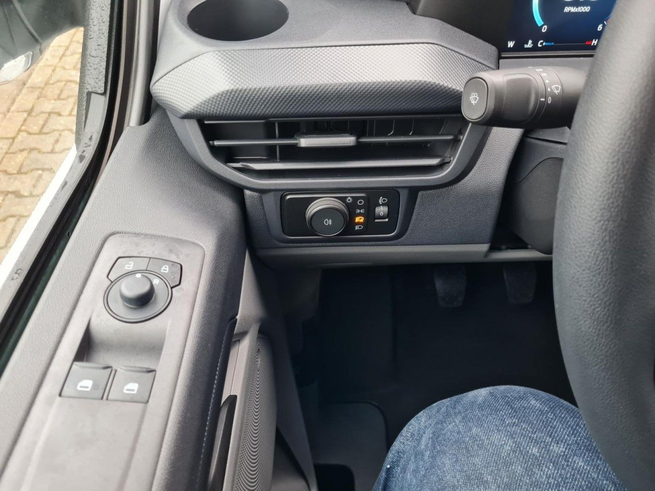 Mali kombi Ford Custom Kasten L1 Trend KLIMA KAMERA TEMPO VERKLE: slika Mali kombi Ford Custom Kasten L1 Trend KLIMA KAMERA TEMPO VERKLE