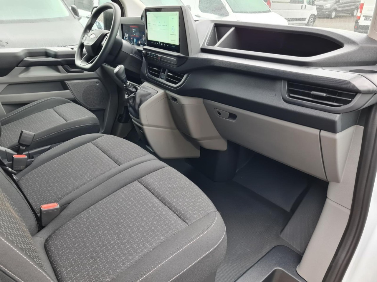 Mali kombi Ford Custom Kasten L1 Trend KLIMA KAMERA VERKLEIDUNG: slika Mali kombi Ford Custom Kasten L1 Trend KLIMA KAMERA VERKLEIDUNG Mali kombi Ford Custom Kasten L1 Trend KLIMA KAMERA VERKLEIDUNG: slika Mali kombi Ford Custom Kasten L1 Trend KLIMA KAMERA VERKLEIDUNG