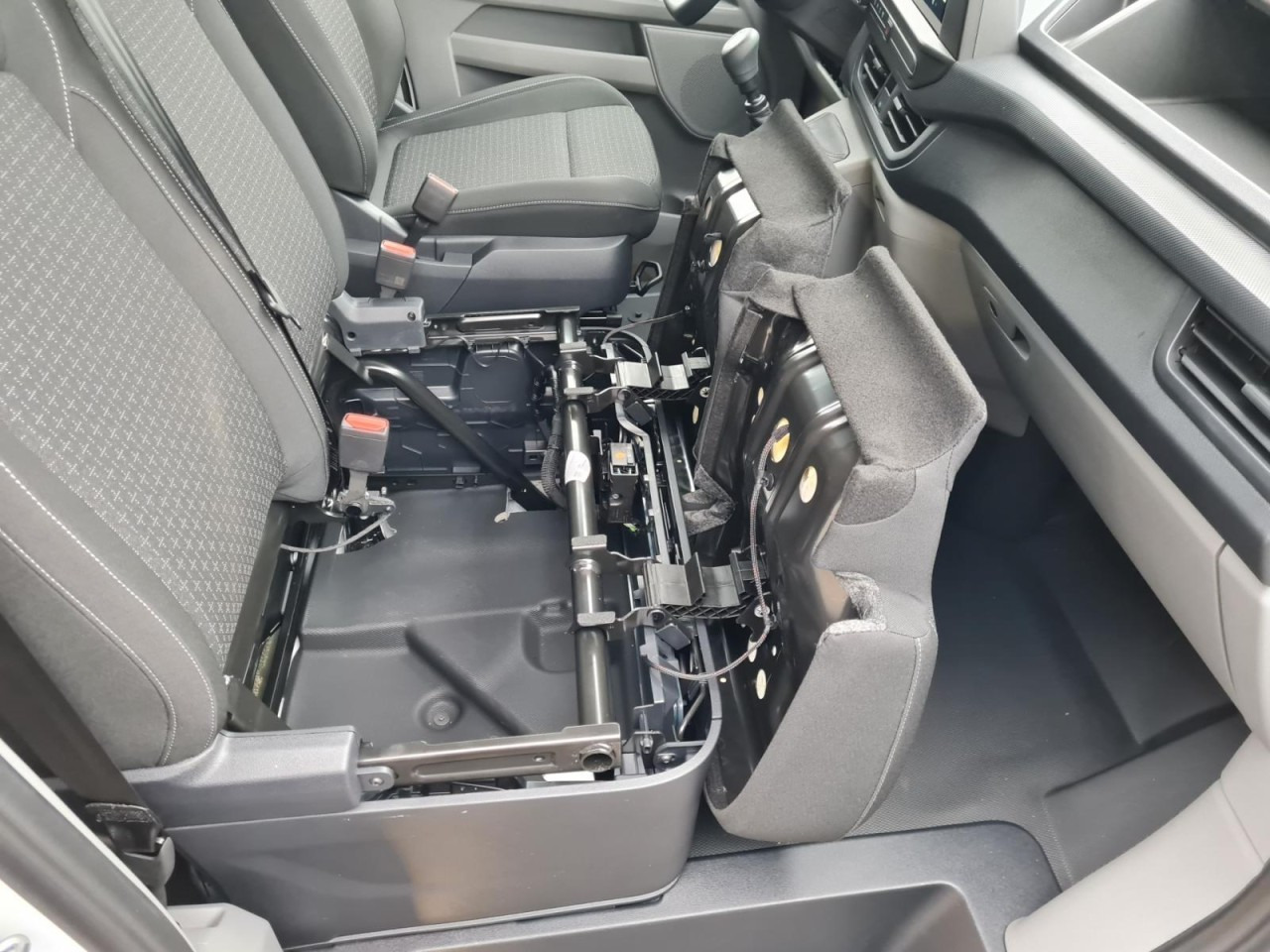 Mali kombi Ford Custom Kasten L1 Trend KLIMA KAMERA VERKLEIDUNG: slika Mali kombi Ford Custom Kasten L1 Trend KLIMA KAMERA VERKLEIDUNG Mali kombi Ford Custom Kasten L1 Trend KLIMA KAMERA VERKLEIDUNG: slika Mali kombi Ford Custom Kasten L1 Trend KLIMA KAMERA VERKLEIDUNG