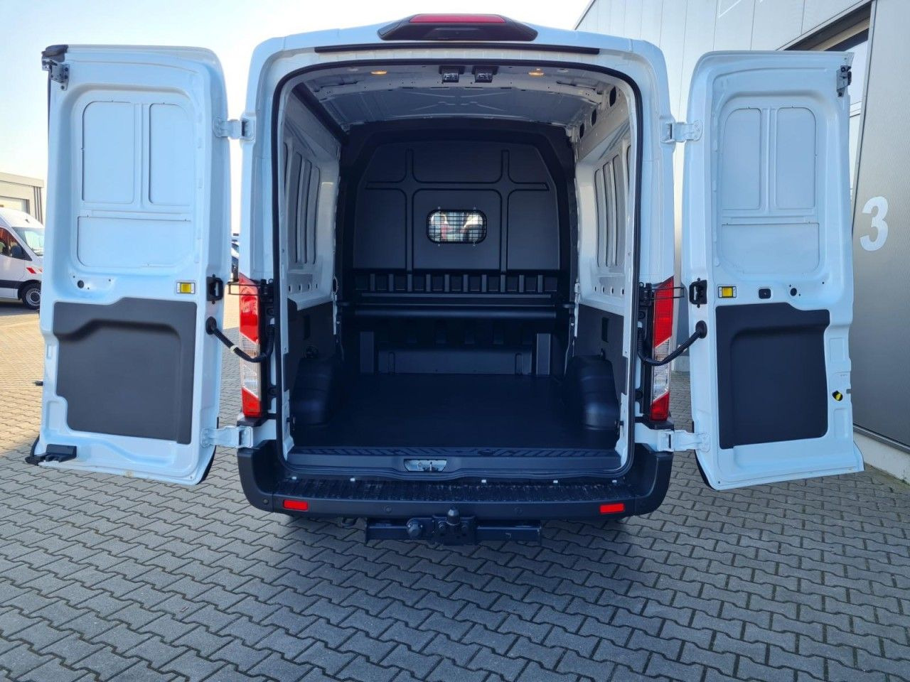 Ford Transit 35 Kasten Doka TDCi Mixto Trend AHK KAME - Furgon, Dostavno vozilo s dvostrukom kabinom: slika Ford Transit 35 Kasten Doka TDCi Mixto Trend AHK KAME - Furgon, Dostavno vozilo s dvostrukom kabinom Ford Transit 35 Kasten Doka TDCi Mixto Trend AHK KAME - Furgon, Dostavno vozilo s dvostrukom kabinom: slika Ford Transit 35 Kasten Doka TDCi Mixto Trend AHK KAME - Furgon, Dostavno vozilo s dvostrukom kabinom