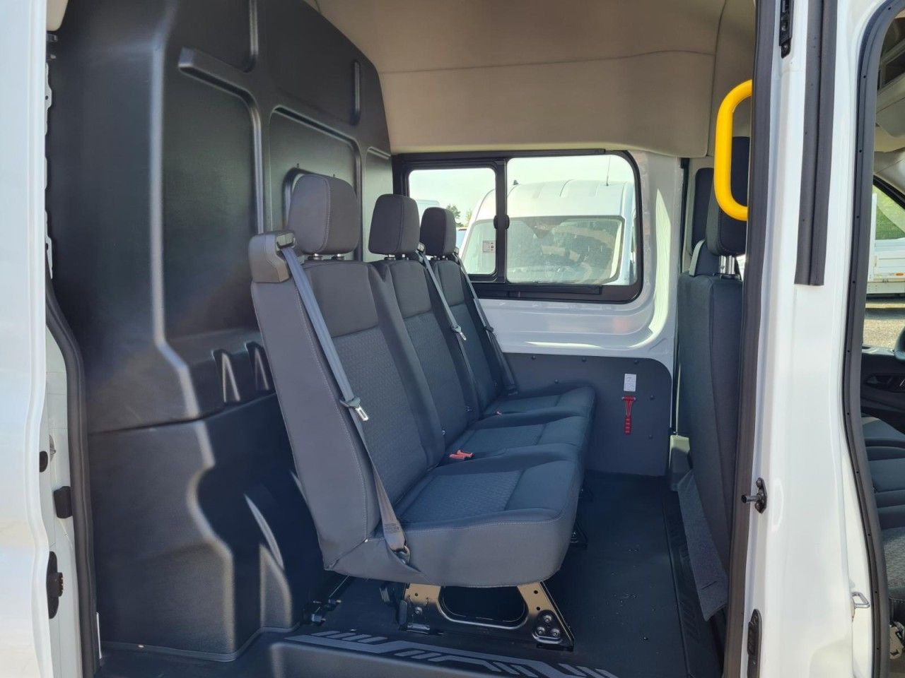 Furgon, Dostavno vozilo s dvostrukom kabinom Ford Transit 350 Kasten L4H3 Doka Trend Mixto RWD: slika Furgon, Dostavno vozilo s dvostrukom kabinom Ford Transit 350 Kasten L4H3 Doka Trend Mixto RWD