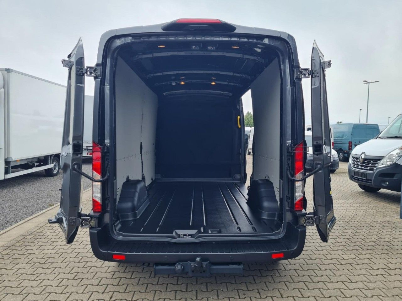 Ford Transit 350 Kasten TDCi L3H2 Trend AG AHK KAMERA - Furgon: slika Ford Transit 350 Kasten TDCi L3H2 Trend AG AHK KAMERA - Furgon Ford Transit 350 Kasten TDCi L3H2 Trend AG AHK KAMERA - Furgon: slika Ford Transit 350 Kasten TDCi L3H2 Trend AG AHK KAMERA - Furgon
