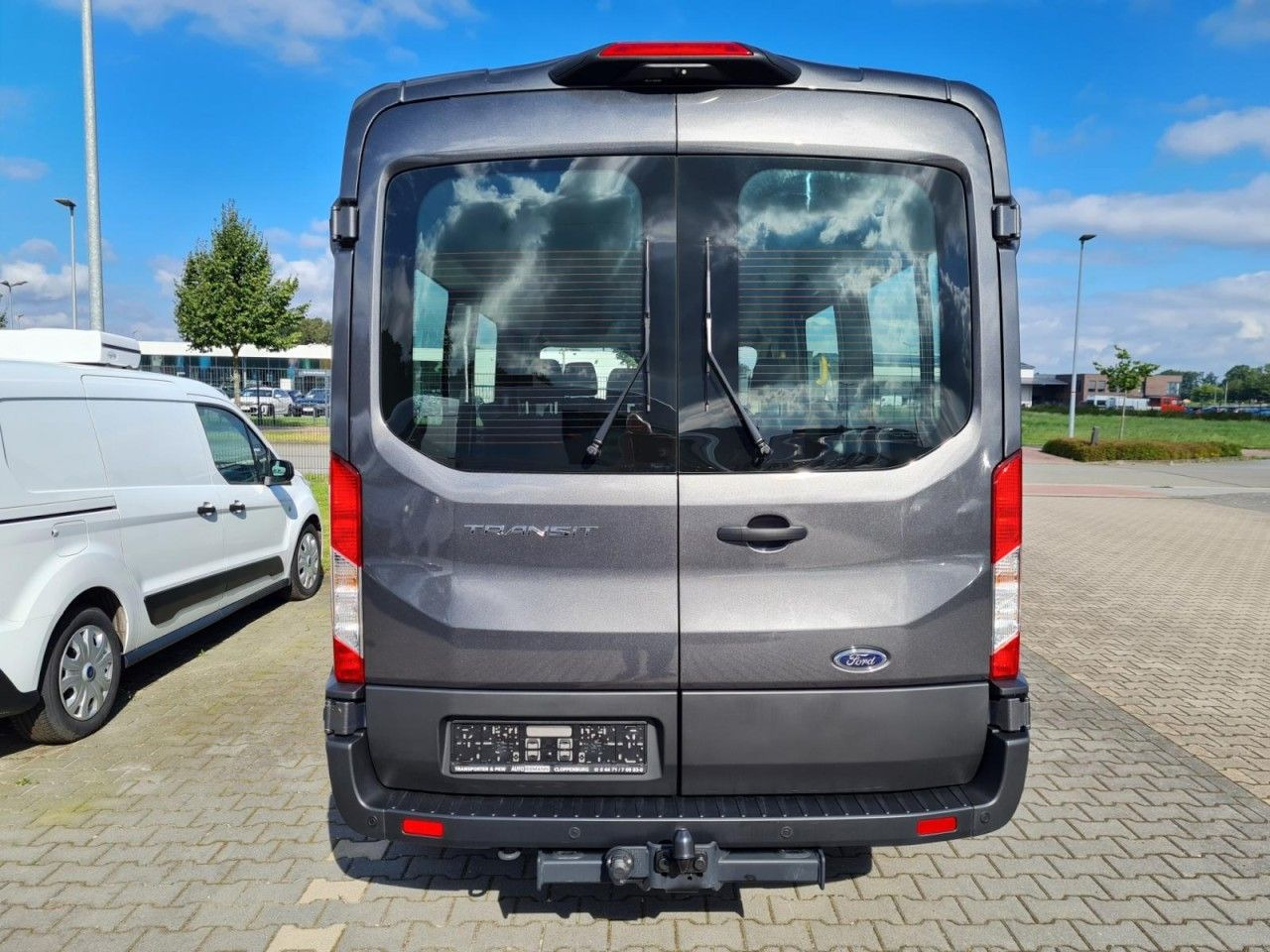 Ford Transit 350 Kombi L3 Trend 8 Sitze KAMERA AHK - Putnički kombi: slika Ford Transit 350 Kombi L3 Trend 8 Sitze KAMERA AHK - Putnički kombi Ford Transit 350 Kombi L3 Trend 8 Sitze KAMERA AHK - Putnički kombi: slika Ford Transit 350 Kombi L3 Trend 8 Sitze KAMERA AHK - Putnički kombi