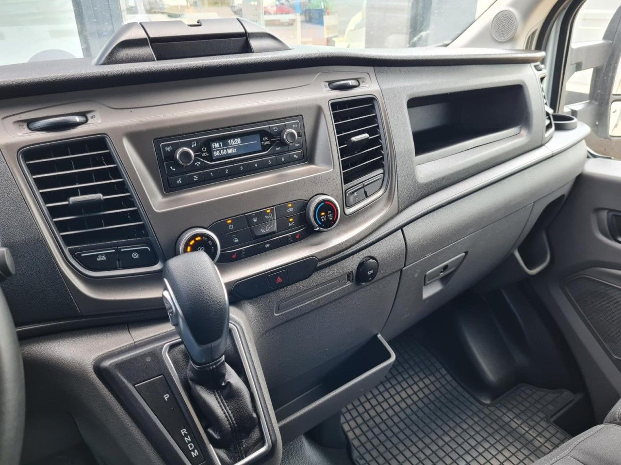 Dostavno vozilo sa zatvorenim sandukom Ford Transit 350 Möbel Koffer LBW Trend AG KLIMA TEMP: slika Dostavno vozilo sa zatvorenim sandukom Ford Transit 350 Möbel Koffer LBW Trend AG KLIMA TEMP