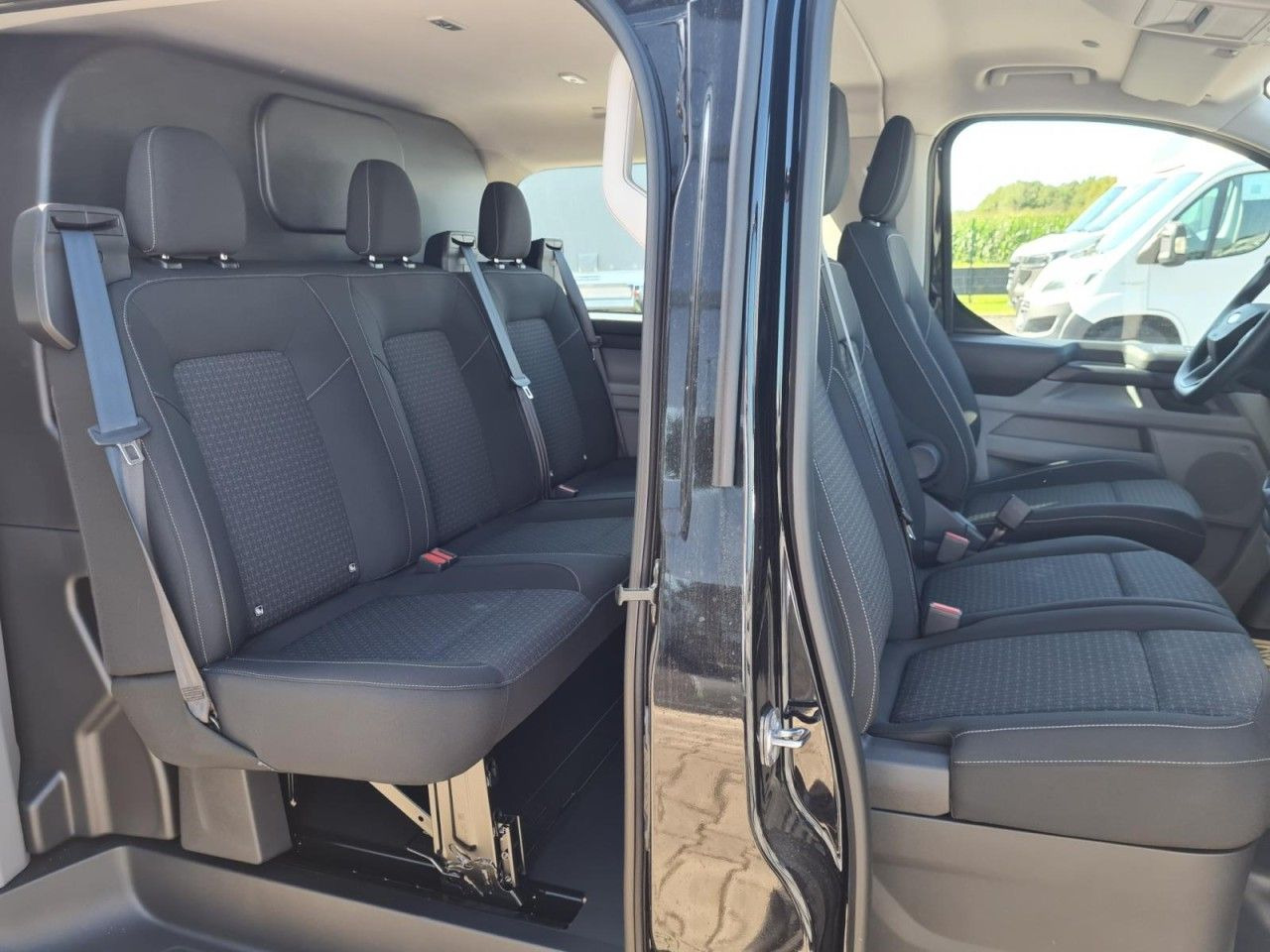 Ford Transit Custom Kasten 320 Doka L2 Trend AHK 6 Si - Mali kombi, Dostavno vozilo s dvostrukom kabinom: slika Ford Transit Custom Kasten 320 Doka L2 Trend AHK 6 Si - Mali kombi, Dostavno vozilo s dvostrukom kabinom Ford Transit Custom Kasten 320 Doka L2 Trend AHK 6 Si - Mali kombi, Dostavno vozilo s dvostrukom kabinom: slika Ford Transit Custom Kasten 320 Doka L2 Trend AHK 6 Si - Mali kombi, Dostavno vozilo s dvostrukom kabinom
