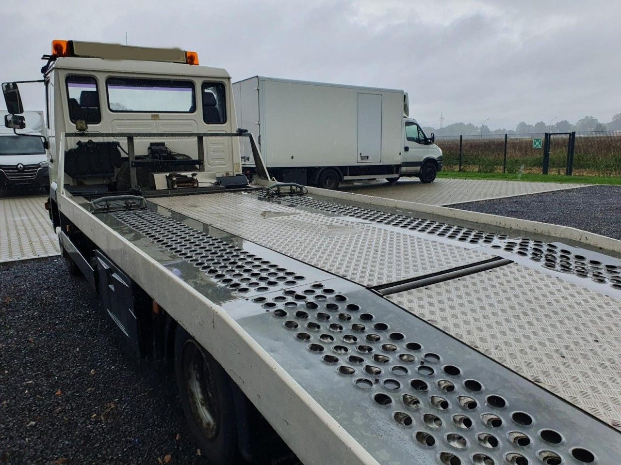 MAN LE 8.180 Autotransporter evtl. mit Anhänger - Autotransporter: slika MAN LE 8.180 Autotransporter evtl. mit Anhänger - Autotransporter MAN LE 8.180 Autotransporter evtl. mit Anhänger - Autotransporter: slika MAN LE 8.180 Autotransporter evtl. mit Anhänger - Autotransporter