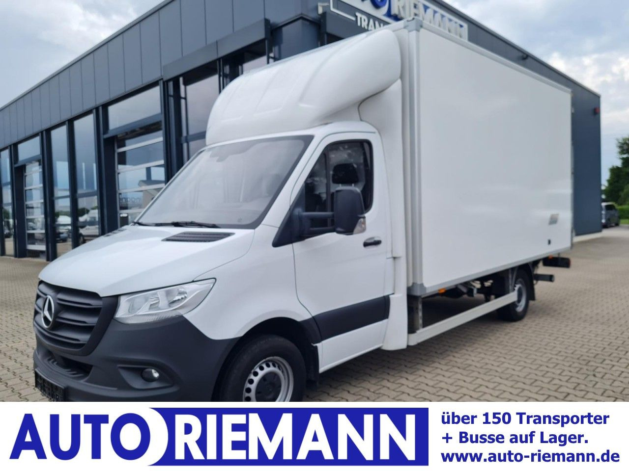 Mercedes-Benz Sprinter 315 CDI Koffer LBW RWD KLIMA TEMPOMAT - Dostavno vozilo sa zatvorenim sandukom: slika Mercedes-Benz Sprinter 315 CDI Koffer LBW RWD KLIMA TEMPOMAT - Dostavno vozilo sa zatvorenim sandukom Mercedes-Benz Sprinter 315 CDI Koffer LBW RWD KLIMA TEMPOMAT - Dostavno vozilo sa zatvorenim sandukom: slika Mercedes-Benz Sprinter 315 CDI Koffer LBW RWD KLIMA TEMPOMAT - Dostavno vozilo sa zatvorenim sandukom