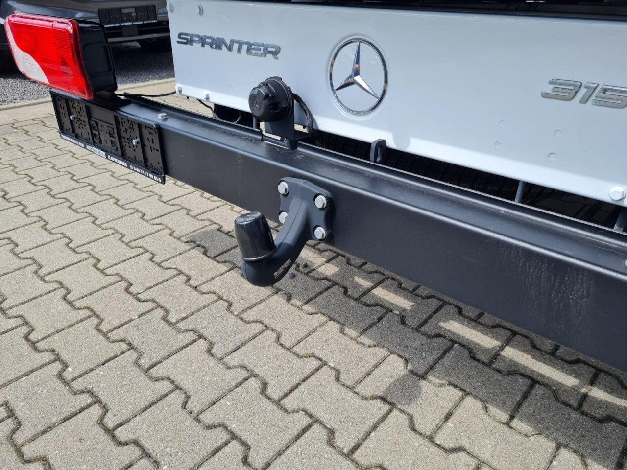 Dostavno vozilo s ravnom platformom, Dostavno vozilo s dvostrukom kabinom Mercedes-Benz Sprinter 315 DOKA CDI Lang L3 RWD AHK 3,5t: slika Dostavno vozilo s ravnom platformom, Dostavno vozilo s dvostrukom kabinom Mercedes-Benz Sprinter 315 DOKA CDI Lang L3 RWD AHK 3,5t