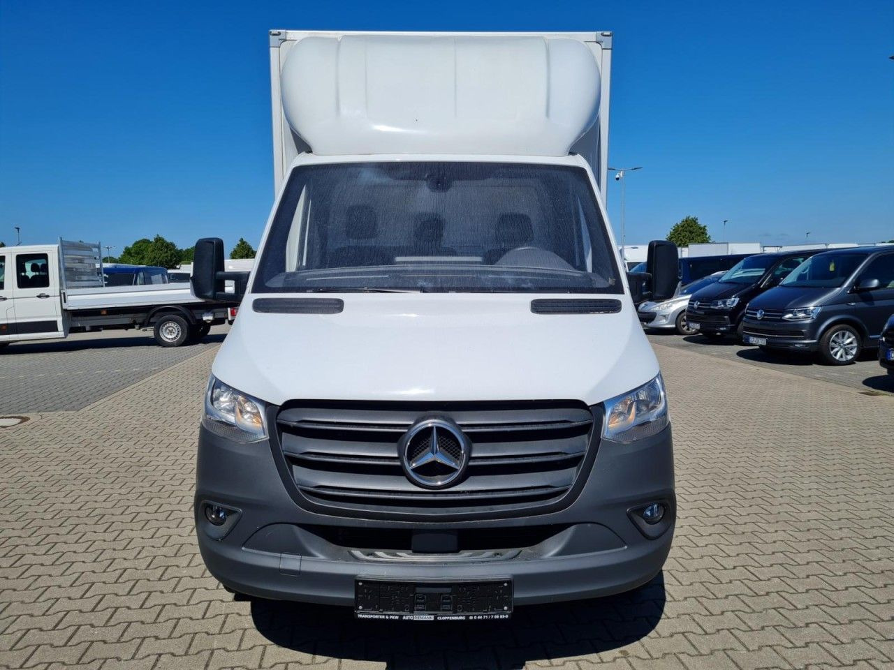 Mercedes-Benz Sprinter 315 Möbel Koffer RWD KLIMA KOMFORT TEMP - Dostavno vozilo sa zatvorenim sandukom: slika Mercedes-Benz Sprinter 315 Möbel Koffer RWD KLIMA KOMFORT TEMP - Dostavno vozilo sa zatvorenim sandukom Mercedes-Benz Sprinter 315 Möbel Koffer RWD KLIMA KOMFORT TEMP - Dostavno vozilo sa zatvorenim sandukom: slika Mercedes-Benz Sprinter 315 Möbel Koffer RWD KLIMA KOMFORT TEMP - Dostavno vozilo sa zatvorenim sandukom