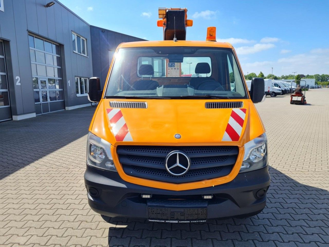 Mercedes-Benz Sprinter 316 CDI Hubarbeitsbühne 12m Korb isolie - Podizna platforma montirana na kamion: slika Mercedes-Benz Sprinter 316 CDI Hubarbeitsbühne 12m Korb isolie - Podizna platforma montirana na kamion Mercedes-Benz Sprinter 316 CDI Hubarbeitsbühne 12m Korb isolie - Podizna platforma montirana na kamion: slika Mercedes-Benz Sprinter 316 CDI Hubarbeitsbühne 12m Korb isolie - Podizna platforma montirana na kamion