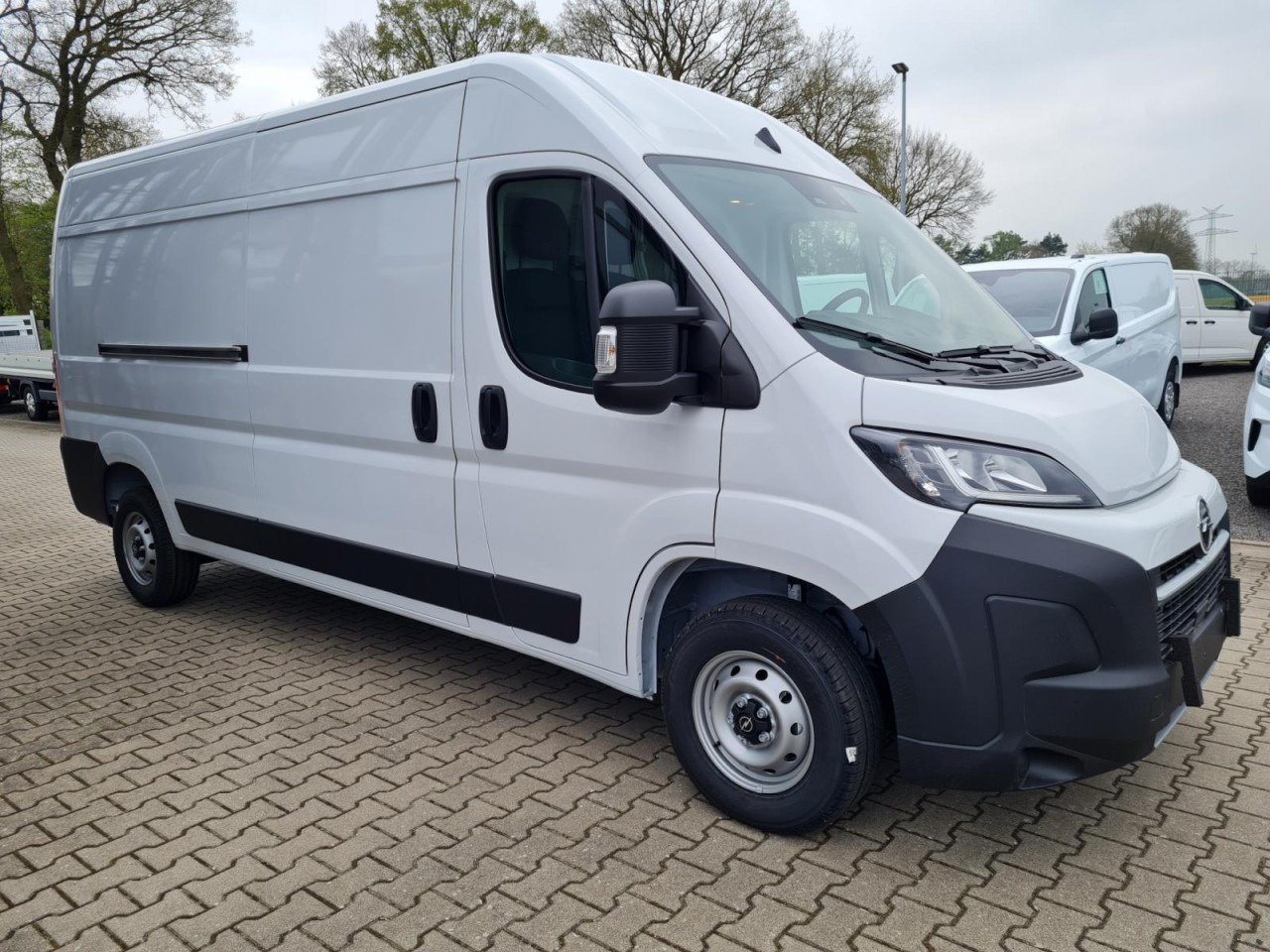Opel Movano Kasten 2.2 HDI 180 L3H2 Klima NAVI TEMPOMAT - Furgon: slika Opel Movano Kasten 2.2 HDI 180 L3H2 Klima NAVI TEMPOMAT - Furgon Opel Movano Kasten 2.2 HDI 180 L3H2 Klima NAVI TEMPOMAT - Furgon: slika Opel Movano Kasten 2.2 HDI 180 L3H2 Klima NAVI TEMPOMAT - Furgon