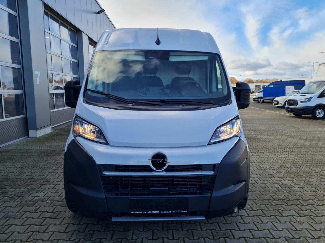 Opel Movano Kasten 2.2 HDI 180 L3H2 Klima NAVI TEMPOMAT - Furgon: slika Opel Movano Kasten 2.2 HDI 180 L3H2 Klima NAVI TEMPOMAT - Furgon Opel Movano Kasten 2.2 HDI 180 L3H2 Klima NAVI TEMPOMAT - Furgon: slika Opel Movano Kasten 2.2 HDI 180 L3H2 Klima NAVI TEMPOMAT - Furgon