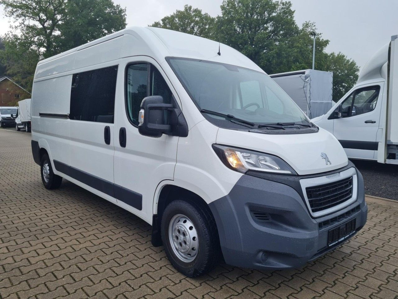 Peugeot Boxer Kasten L3H2 Doka 6-Sitze AHK PDC KLIMA - Mali kombi, Dostavno vozilo s dvostrukom kabinom: slika Peugeot Boxer Kasten L3H2 Doka 6-Sitze AHK PDC KLIMA - Mali kombi, Dostavno vozilo s dvostrukom kabinom Peugeot Boxer Kasten L3H2 Doka 6-Sitze AHK PDC KLIMA - Mali kombi, Dostavno vozilo s dvostrukom kabinom: slika Peugeot Boxer Kasten L3H2 Doka 6-Sitze AHK PDC KLIMA - Mali kombi, Dostavno vozilo s dvostrukom kabinom