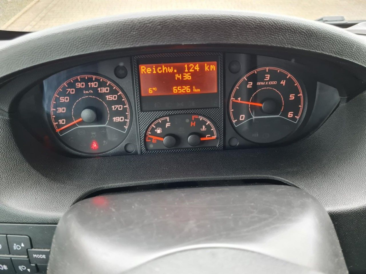 Zakup  Peugeot Boxer Pritsche L4 Schiebe Plane Schlafkab Luftfe Peugeot Boxer Pritsche L4 Schiebe Plane Schlafkab Luftfe: slika Zakup  Peugeot Boxer Pritsche L4 Schiebe Plane Schlafkab Luftfe Peugeot Boxer Pritsche L4 Schiebe Plane Schlafkab Luftfe