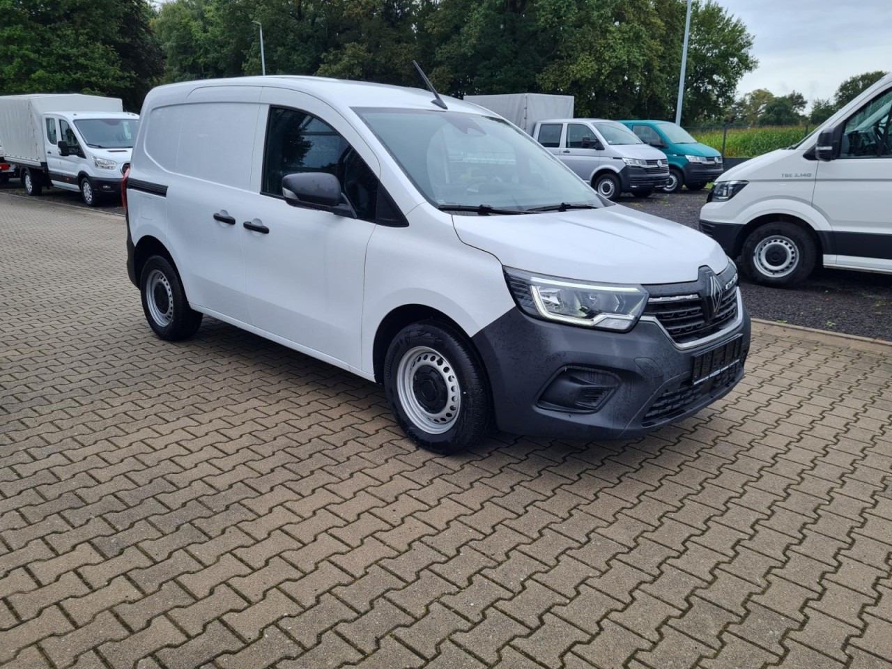 Renault Kangoo Van Kasten L1H1 TCe 1.3i KLIMA PDC TEMPOMAT - Mali kombi: slika Renault Kangoo Van Kasten L1H1 TCe 1.3i KLIMA PDC TEMPOMAT - Mali kombi Renault Kangoo Van Kasten L1H1 TCe 1.3i KLIMA PDC TEMPOMAT - Mali kombi: slika Renault Kangoo Van Kasten L1H1 TCe 1.3i KLIMA PDC TEMPOMAT - Mali kombi