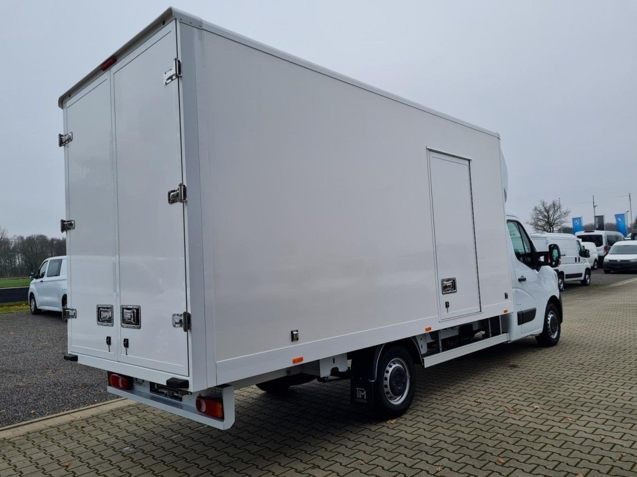 Renault Master 3,5t Koffer dCi 165 mit 10 Pal. Plätze - Dostavno vozilo sa zatvorenim sandukom: slika Renault Master 3,5t Koffer dCi 165 mit 10 Pal. Plätze - Dostavno vozilo sa zatvorenim sandukom Renault Master 3,5t Koffer dCi 165 mit 10 Pal. Plätze - Dostavno vozilo sa zatvorenim sandukom: slika Renault Master 3,5t Koffer dCi 165 mit 10 Pal. Plätze - Dostavno vozilo sa zatvorenim sandukom