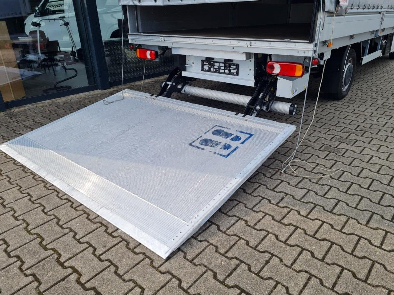 Zakup  Renault Master 3,5t Pritsche dCi Plane Schlafkab. LBW Renault Master 3,5t Pritsche dCi Plane Schlafkab. LBW: slika Zakup  Renault Master 3,5t Pritsche dCi Plane Schlafkab. LBW Renault Master 3,5t Pritsche dCi Plane Schlafkab. LBW