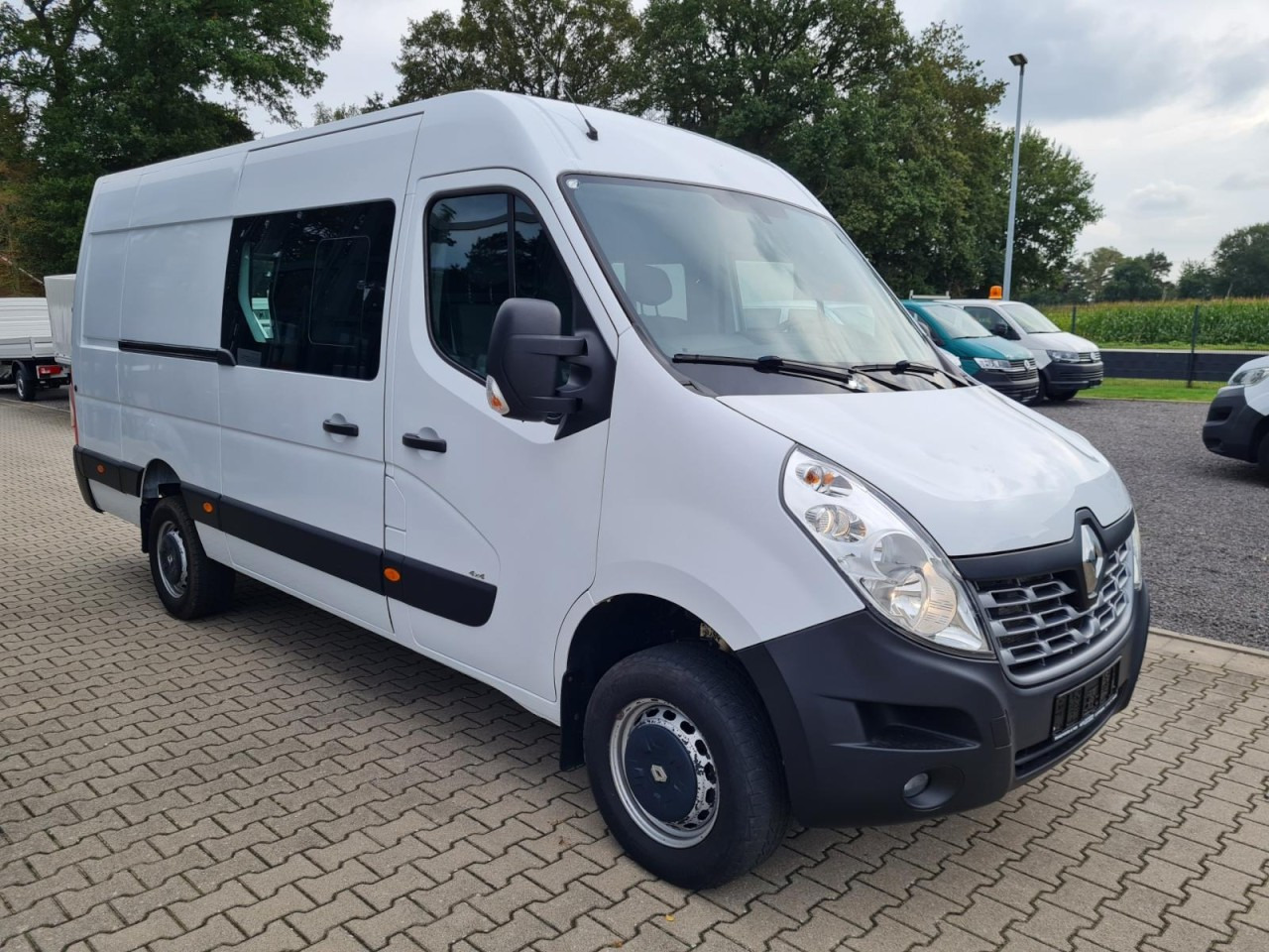 Renault Master 35 Kasten LR Doka 6-Sitze 4x4 Allrad AHK KLIMA PDC - Furgon, Dostavno vozilo s dvostrukom kabinom: slika Renault Master 35 Kasten LR Doka 6-Sitze 4x4 Allrad AHK KLIMA PDC - Furgon, Dostavno vozilo s dvostrukom kabinom Renault Master 35 Kasten LR Doka 6-Sitze 4x4 Allrad AHK KLIMA PDC - Furgon, Dostavno vozilo s dvostrukom kabinom: slika Renault Master 35 Kasten LR Doka 6-Sitze 4x4 Allrad AHK KLIMA PDC - Furgon, Dostavno vozilo s dvostrukom kabinom