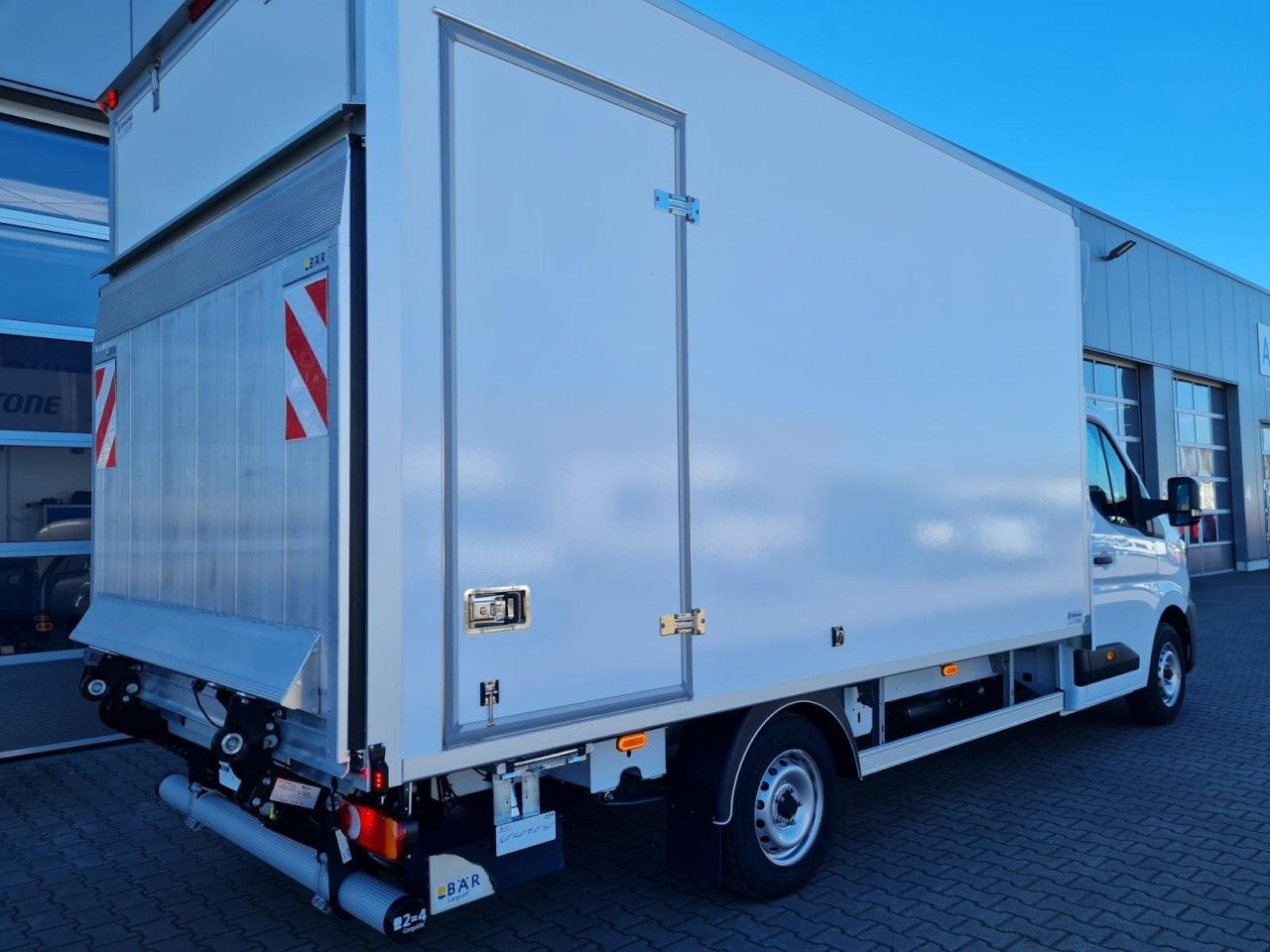 Renault Master 35 New Möbel Koffer LBW KLIMA TEMPOMAT - Dostavno vozilo sa zatvorenim sandukom: slika Renault Master 35 New Möbel Koffer LBW KLIMA TEMPOMAT - Dostavno vozilo sa zatvorenim sandukom Renault Master 35 New Möbel Koffer LBW KLIMA TEMPOMAT - Dostavno vozilo sa zatvorenim sandukom: slika Renault Master 35 New Möbel Koffer LBW KLIMA TEMPOMAT - Dostavno vozilo sa zatvorenim sandukom