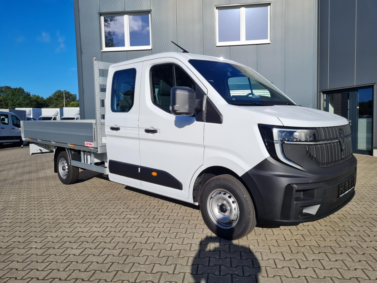 Renault Master New 3,5t Doka dCi 170 L3H1 Lang - Dostavno vozilo s ravnom platformom, Dostavno vozilo s dvostrukom kabinom: slika Renault Master New 3,5t Doka dCi 170 L3H1 Lang - Dostavno vozilo s ravnom platformom, Dostavno vozilo s dvostrukom kabinom Renault Master New 3,5t Doka dCi 170 L3H1 Lang - Dostavno vozilo s ravnom platformom, Dostavno vozilo s dvostrukom kabinom: slika Renault Master New 3,5t Doka dCi 170 L3H1 Lang - Dostavno vozilo s ravnom platformom, Dostavno vozilo s dvostrukom kabinom