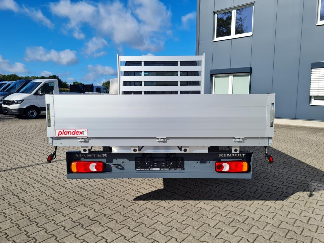 Renault Master New 3,5t Doka dCi 170 L3H1 Lang - Dostavno vozilo s ravnom platformom, Dostavno vozilo s dvostrukom kabinom: slika Renault Master New 3,5t Doka dCi 170 L3H1 Lang - Dostavno vozilo s ravnom platformom, Dostavno vozilo s dvostrukom kabinom Renault Master New 3,5t Doka dCi 170 L3H1 Lang - Dostavno vozilo s ravnom platformom, Dostavno vozilo s dvostrukom kabinom: slika Renault Master New 3,5t Doka dCi 170 L3H1 Lang - Dostavno vozilo s ravnom platformom, Dostavno vozilo s dvostrukom kabinom